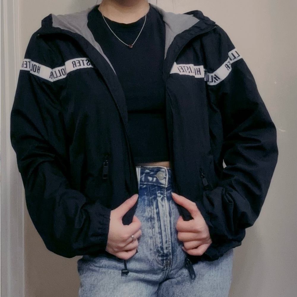 Hollister windbreaker jacket